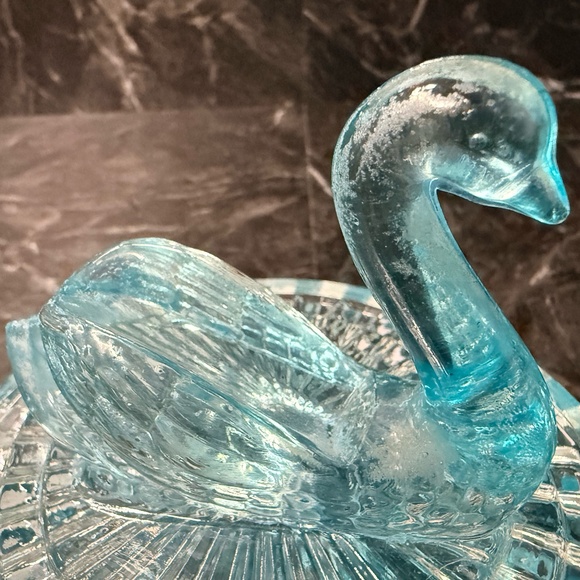 Blue Glass Swan Trinket Dish - Picture 7 of 16